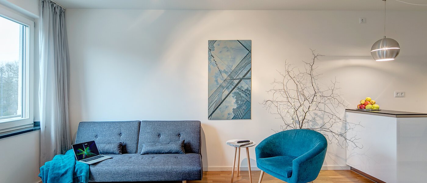 квартира München Schwabing-Georgenschwaige 01 гостиная 9904