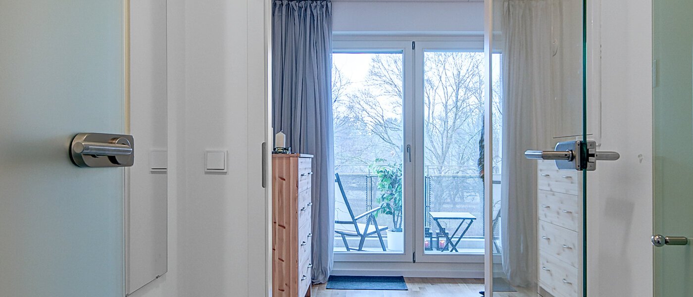 квартира München Schwabing-Georgenschwaige 01 коридор 9904