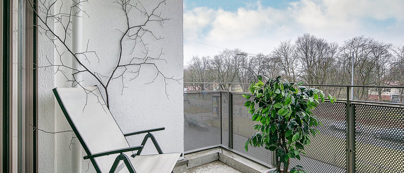 квартира München Schwabing-Georgenschwaige 03 балкон 9904