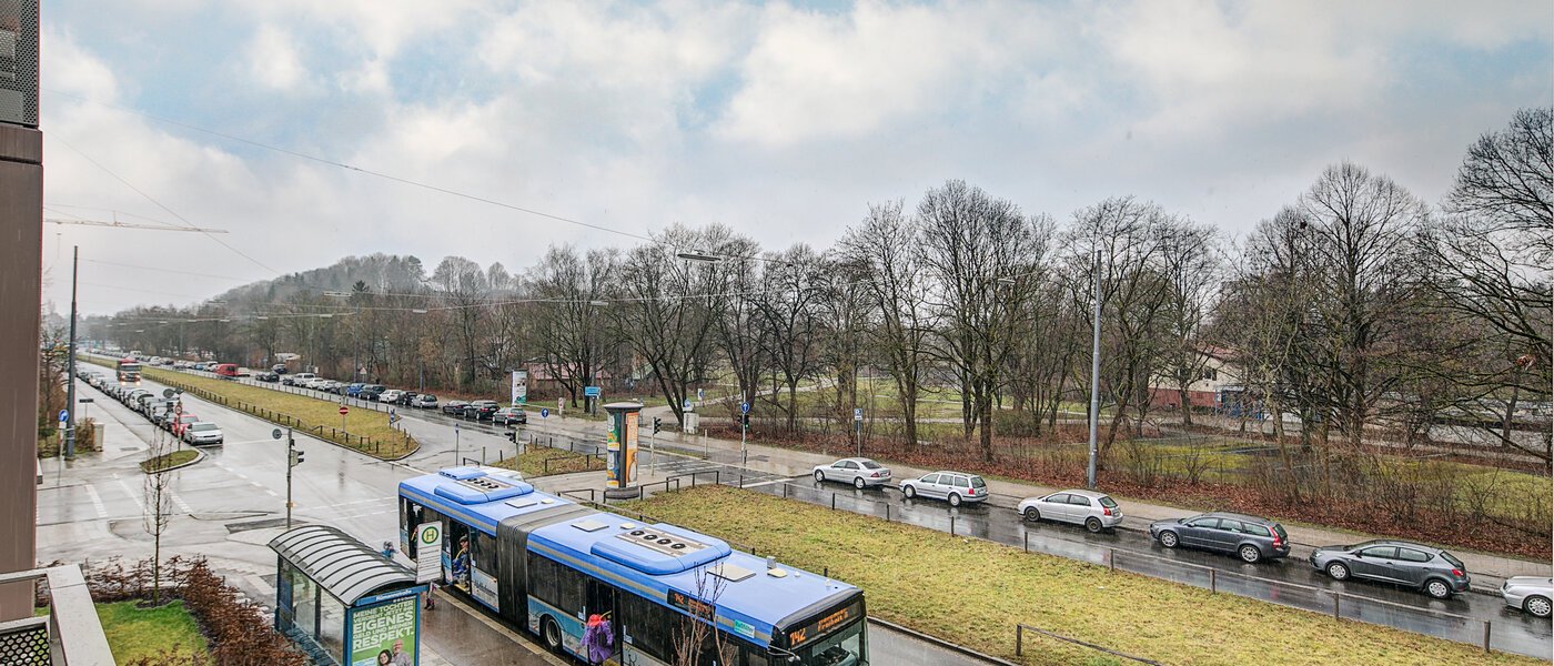 квартира München Schwabing-Georgenschwaige 03 вид из окна 9904