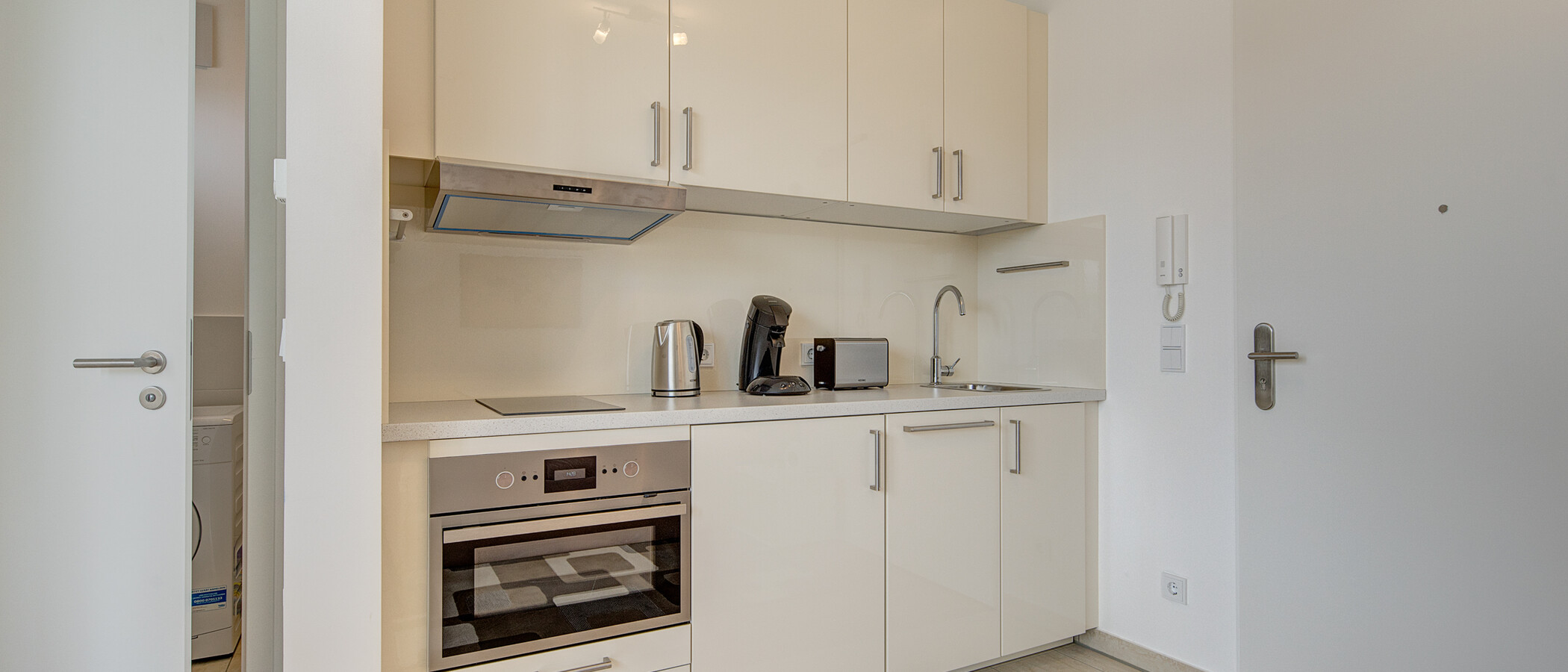 квартира München Messestadt Riem 04 гостиная 9927