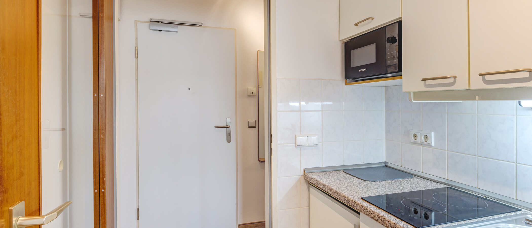 квартира München Maxvorstadt 03 кухня 9951