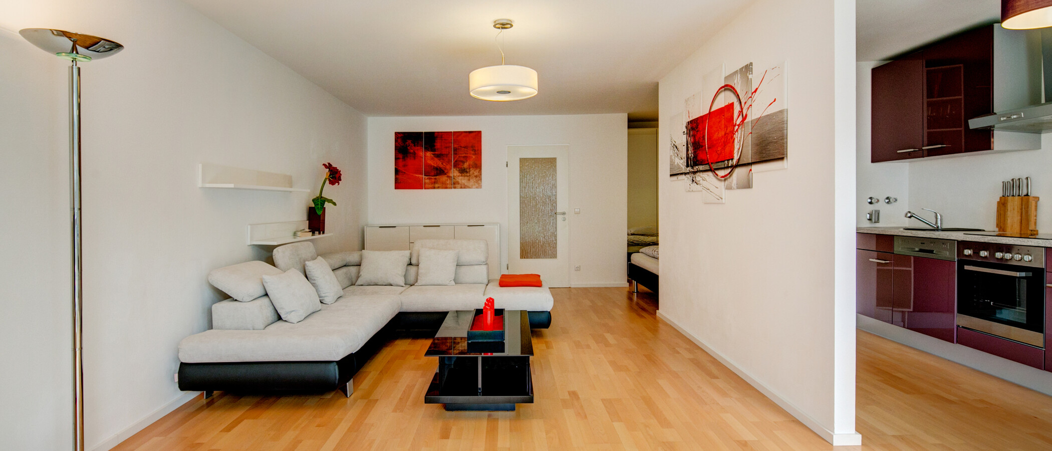 квартира München Schwabing-West 04 гостиная 9967