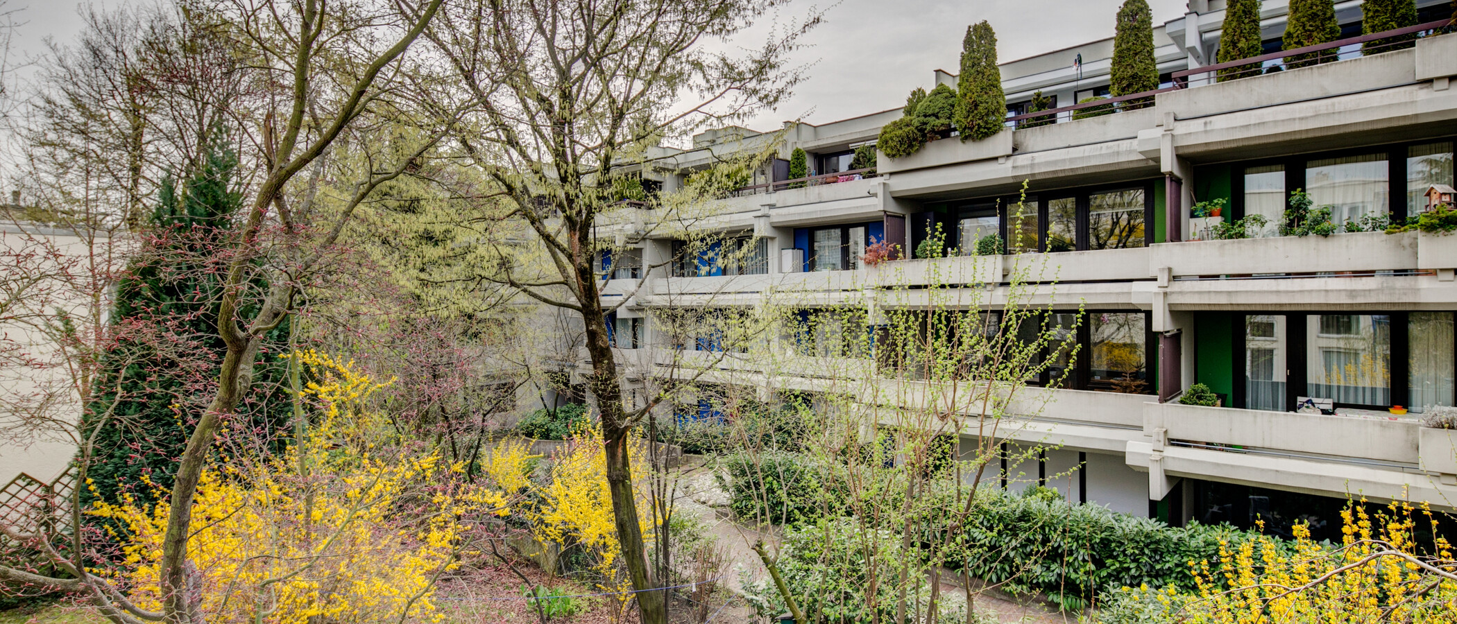 квартира München Schwabing-West 01 вид из окна 9967