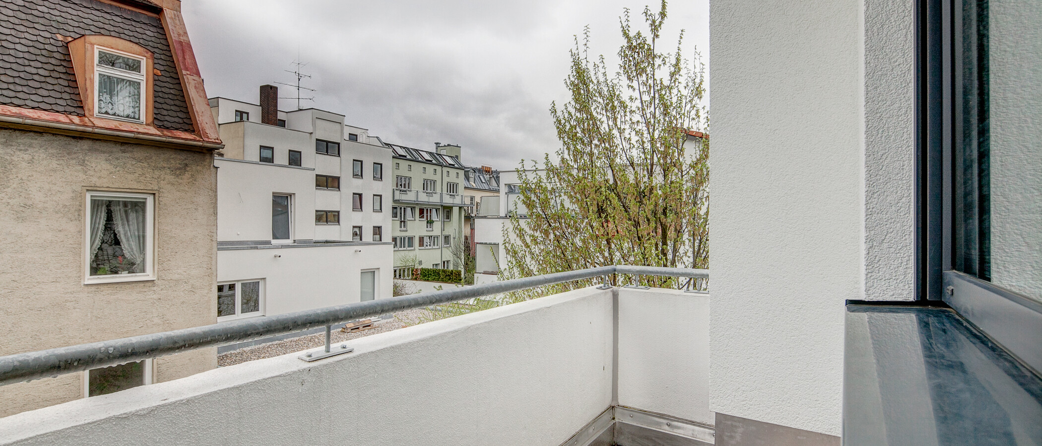квартира München Milbertshofen 01 балкон 9971