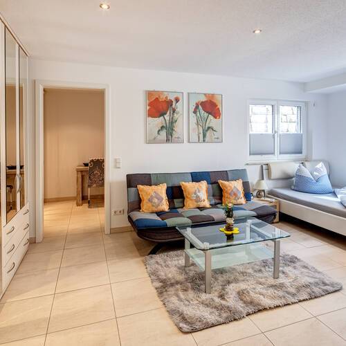 подвальная квартира с 1 комнатная | Haar | 11871