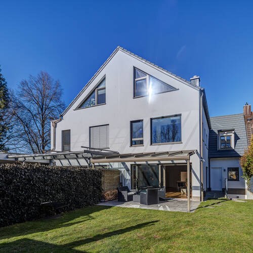 Половина двухквартирного жилого дома с 5 комнатами | Мюнхен-Feldmoching | 12903