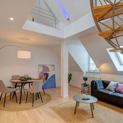 двухэтажная квартира-галерея с 2.5 комнатами | Мюнхен-Maxvorstadt | 13317