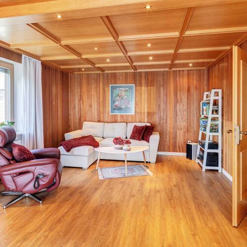 Половина двухквартирного жилого дома с 5 комнатами | Мюнхен-Lochhausen | 14662