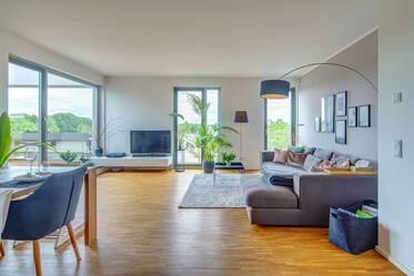 Красиво меблированная квартира в Messestadt Riem