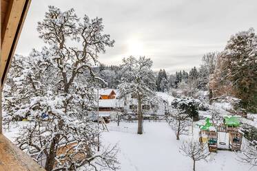 Эксклюзивно меблированная мансардная квартира в Bad Heilbrunn