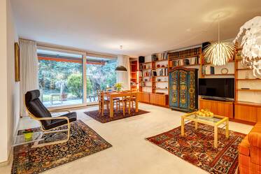 Красиво меблированная квартира в Schwabing