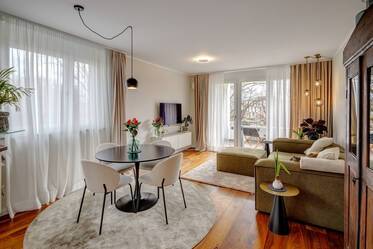 Эксклюзивно меблированная квартира в Parkstadt Schwabing