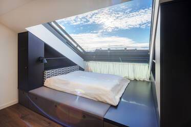 Сдается в аренду: Двухуровневая квартира с потрясающим световым люком