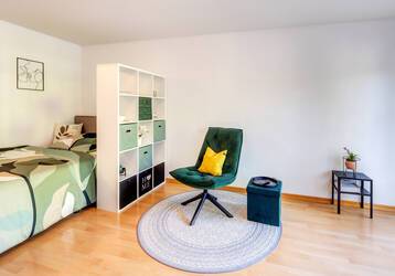Красиво меблированная квартира в Unterschleißheim