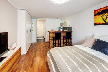 Эксклюзивно меблированная квартира в Berg am Laim