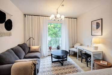 Популярный жилой район, со вкусом обставленная квартира