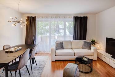 Квартира в тихом здании с солнечным балконом