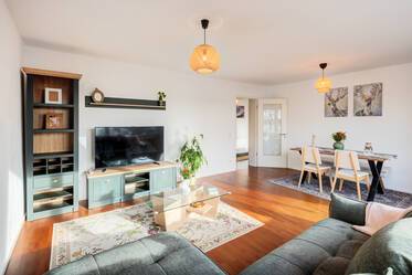 Просторная квартира в тихом районе - два балкона