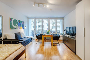 Красиво меблированная квартира в Schwabing-West