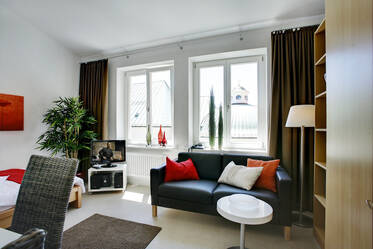 Престижный жилой район, в боковом крыле монастыря 