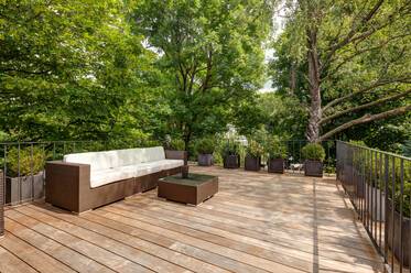 Эксклюзивно меблированная мансардная квартира в Bogenhausen