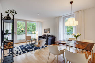 Sonnige Wohnung mit großem Balkon und Stellplatz