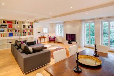 Объект премиум-класса: Эксклюзивно меблированная квартира в Glockenbachviertel