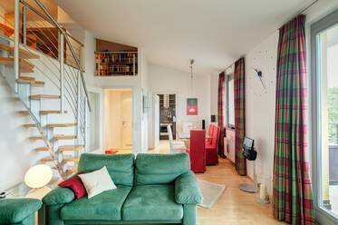 Эксклюзивно меблированная квартира-галерея в Moosach