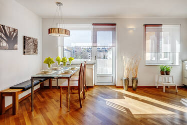 Красивый и яркий, недалеко от Schwanthalerhöhe