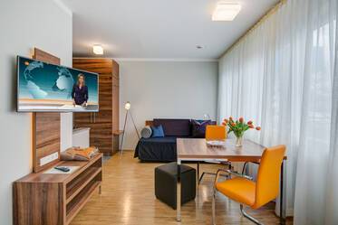 ADALPERO APARTMENTS в Ismaning