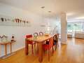 двухэтажная квартира München Cosimapark 01 обеденная зона 12301