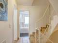 Половина двухквартирного жилого дома Gauting 07 коридор 12610