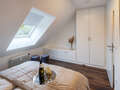 мансардная квартира München Großhadern 04 спальная комната 14211