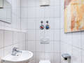квартира München Schwabing 01 гостевой туалет 14257