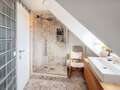 мансардная квартира München Haidhausen 01 ванная комната 14748