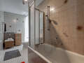 двухэтажная квартира München Glockenbachviertel 01 ванная комната 3866