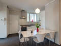 квартира München Schwabing (links der Leopoldstraße) 02 обеденная зона 5407