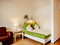 квартира München Arabellapark 03 гостиная 7076