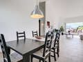 мансардная квартира München Arabellapark 01 столовая 7279