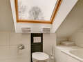мансардная квартира München Untermenzing 04 ванная комната 7372