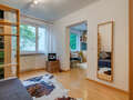 квартира München Schwabing-Nord (zw. Leopoldstraße & Englischen Garten) 02 гостиная 8870